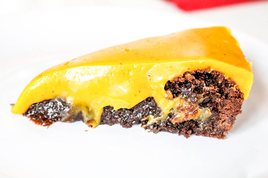 kladdkaka med saffransfudge