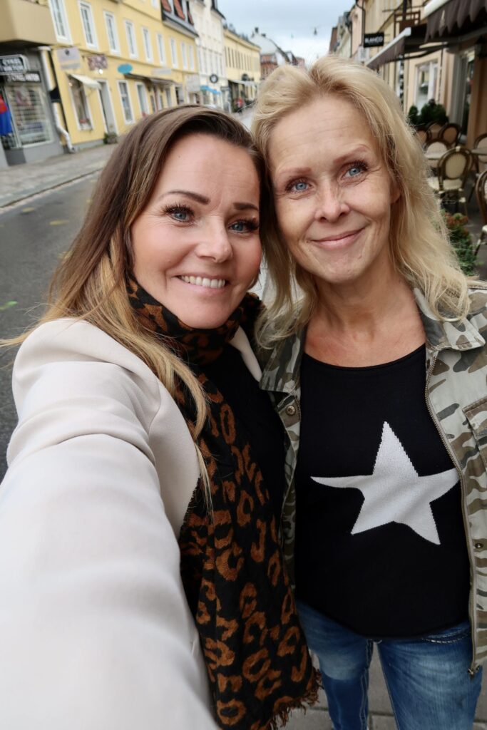 Facetune 06 10 2021 16 52 30.jpg