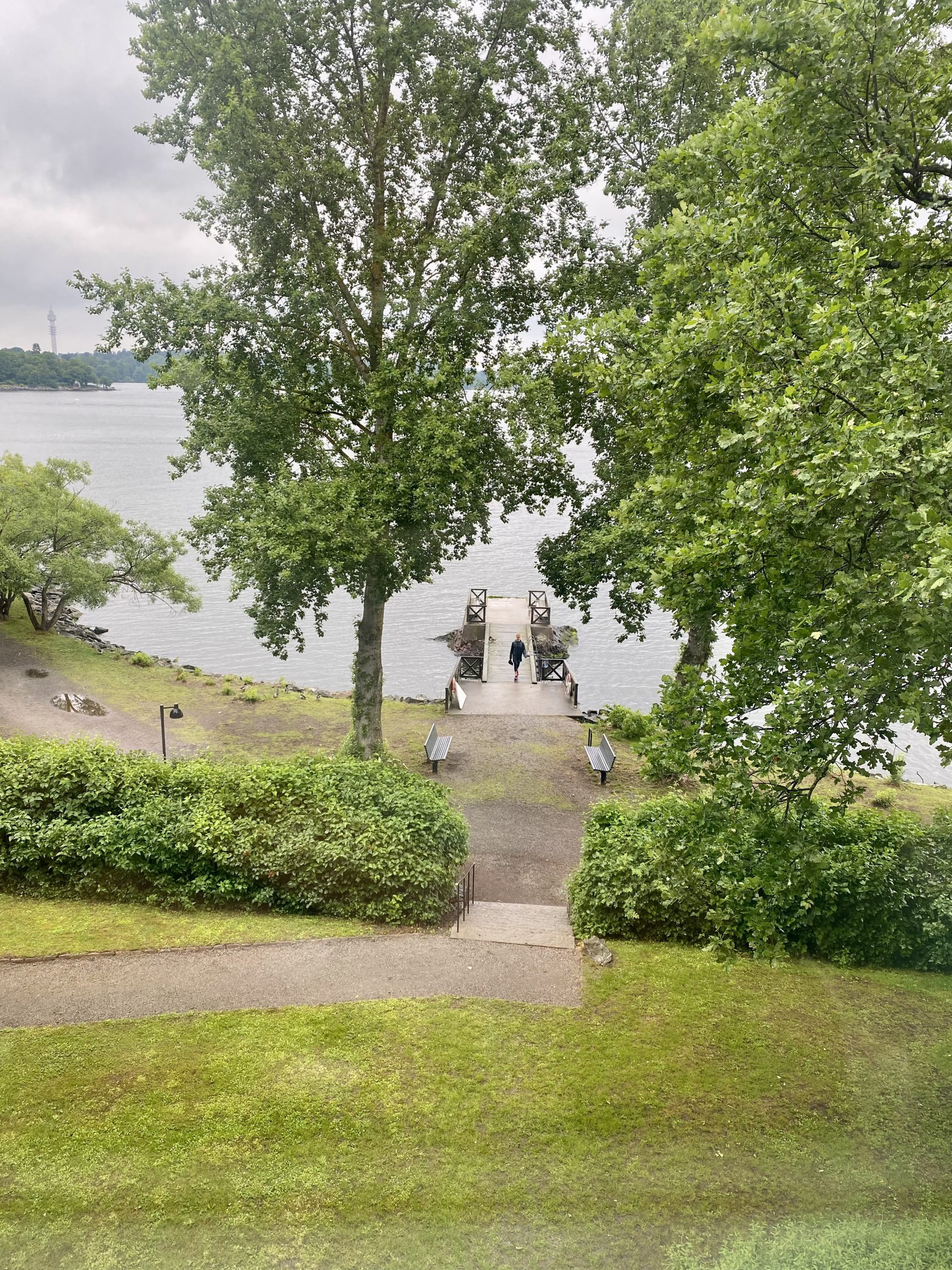 B6602982-C059-42BE-BFCE-39220177142F